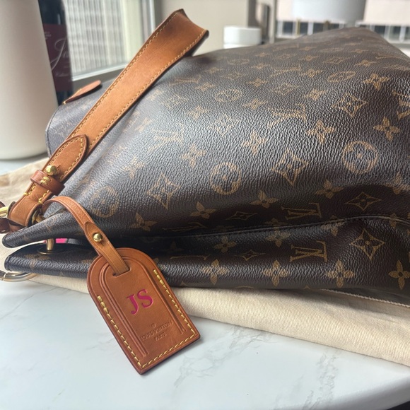 Louis Vuitton Brown Monogram Shoulder Bag - Picture 5 of 13